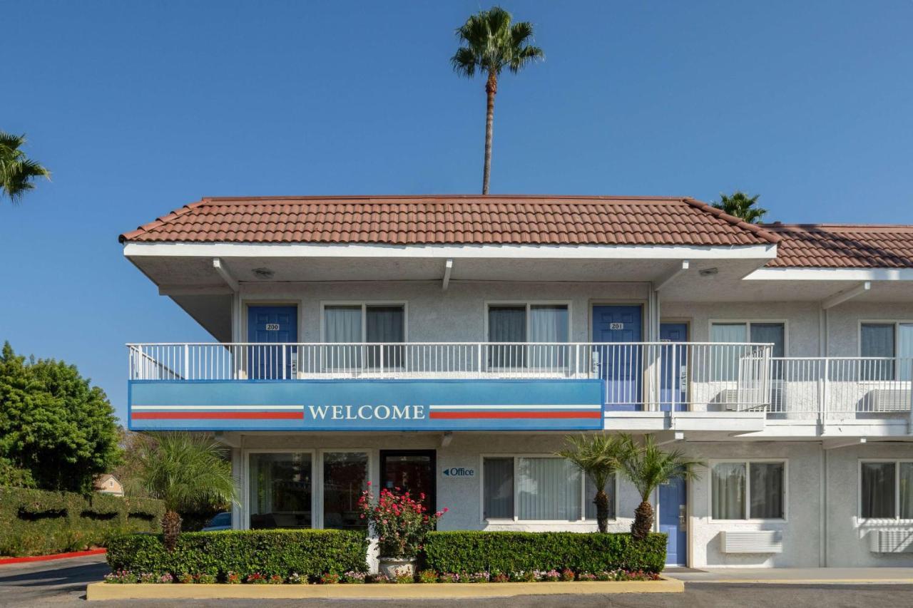 Motel 6-Sepulveda, Ca - Los Angeles - Van Nuys - North Hills Exterior photo