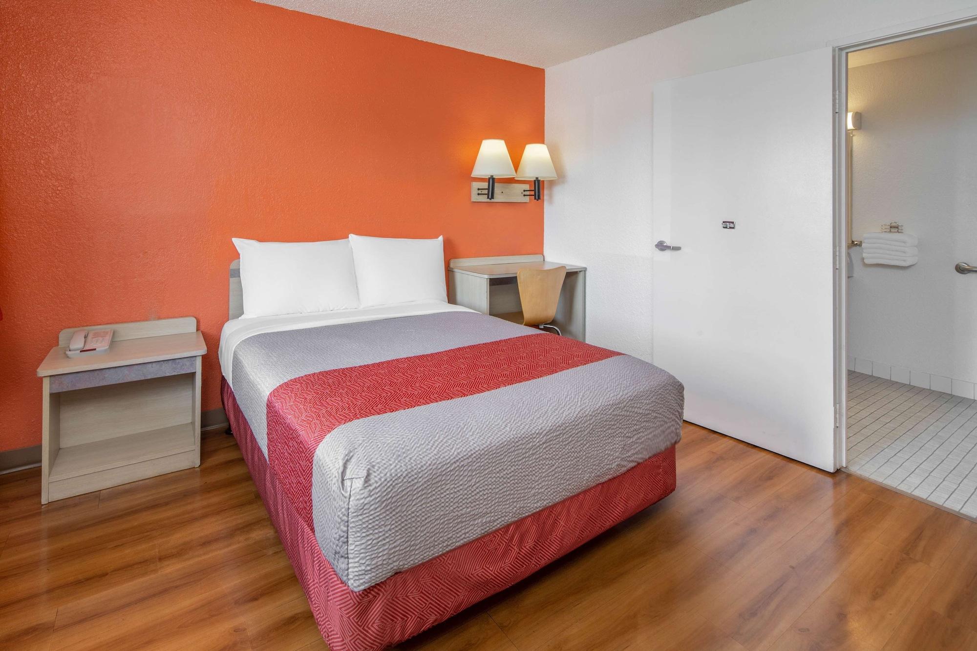 Motel 6-Sepulveda, Ca - Los Angeles - Van Nuys - North Hills Exterior photo